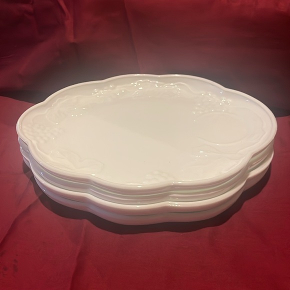 11 Piece Vintage Tea Set with sugar dish, creamer - Picture 8 of 15